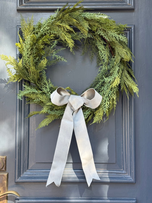 Simple Bow in Frosted Blue
