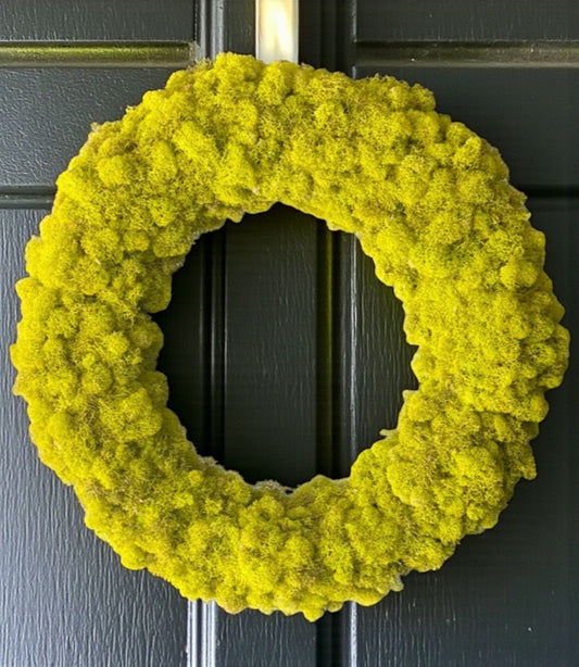 21” Chartreuse Reindeer Moss Wreath