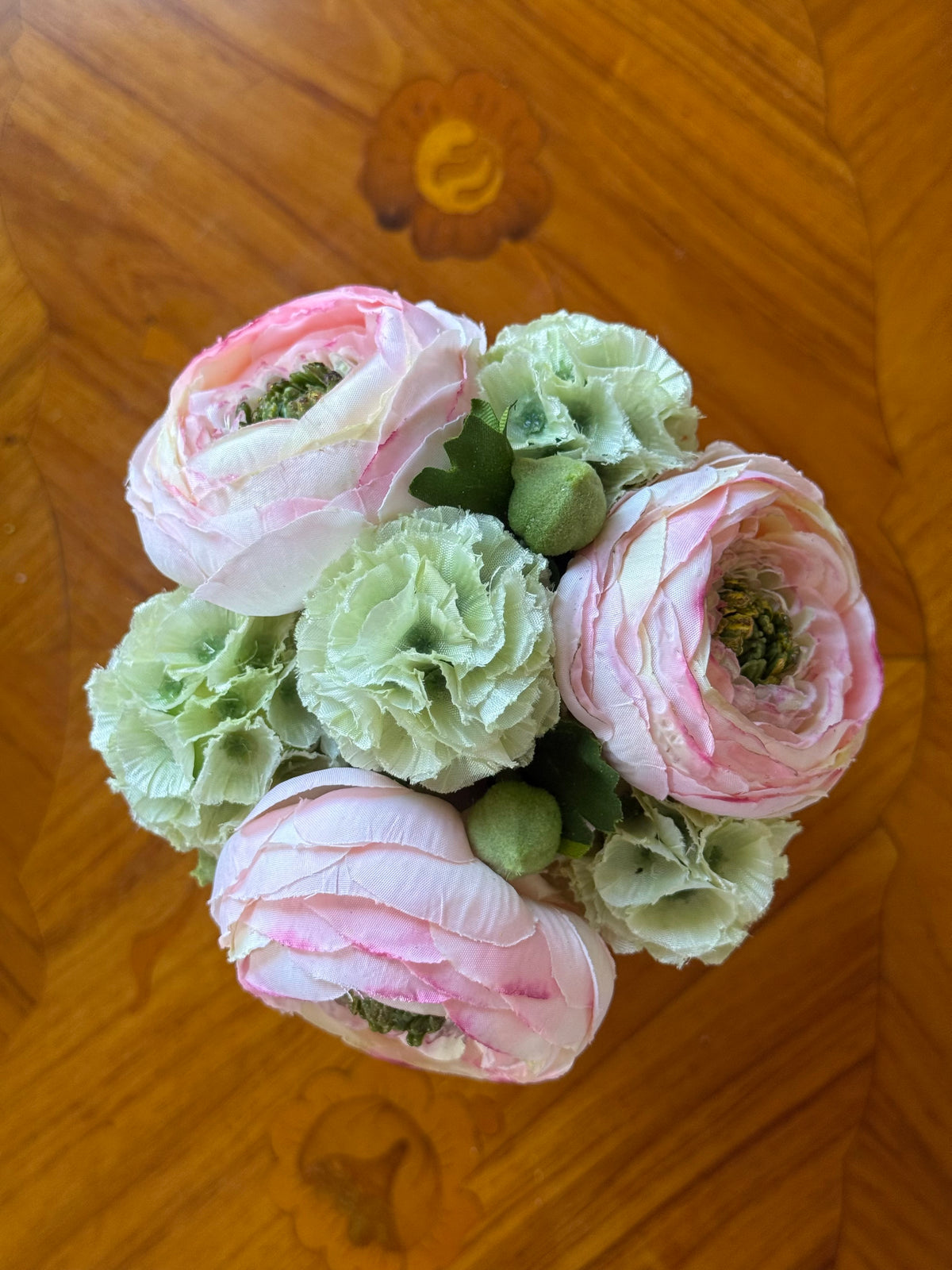 Grace Pot + Pink Ranunculus + Scabiosa Mix